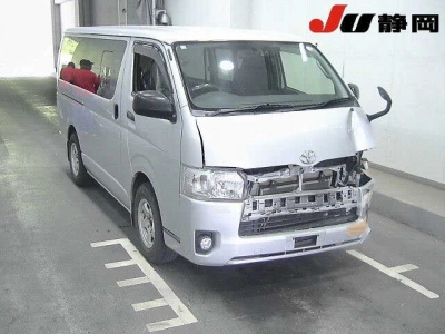 TOYOTA REGIUS VAN