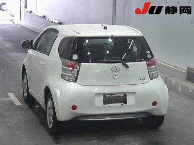 TOYOTA IQ