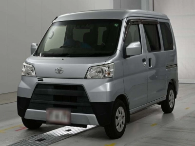TOYOTA PIXIS VAN
