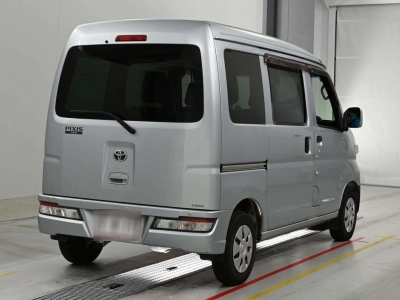 TOYOTA PIXIS VAN