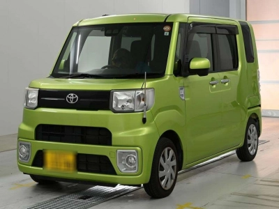 TOYOTA PIXIS MEGA
