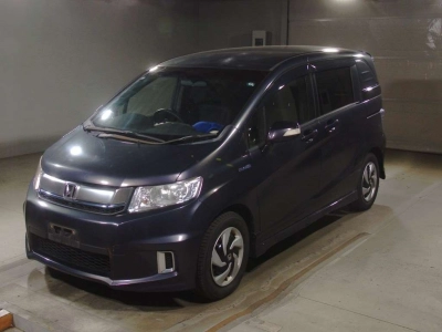 HONDA FREED SPIKE HYBRID