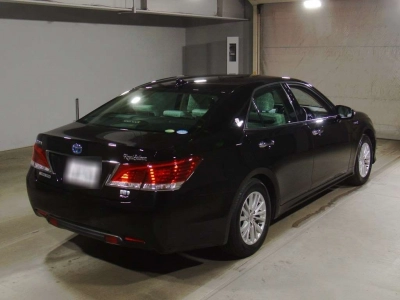 TOYOTA CROWN HYBRID
