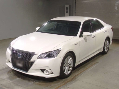 TOYOTA CROWN HYBRID