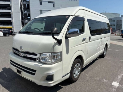 TOYOTA HIACE WAGON