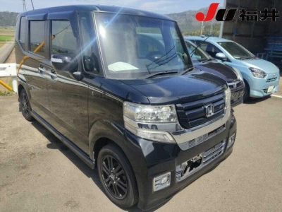 HONDA N BOX CUSTOM