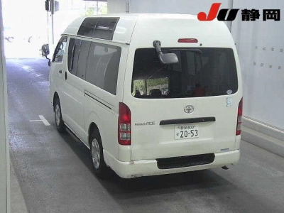 TOYOTA REGIUS VAN