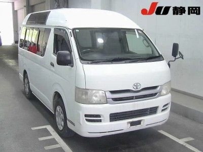 TOYOTA HIACE WAGON