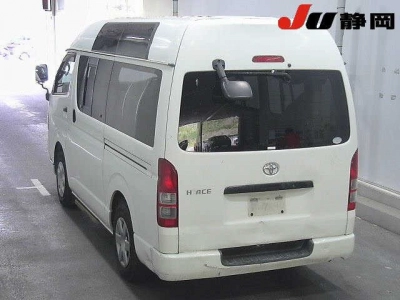 TOYOTA HIACE WAGON