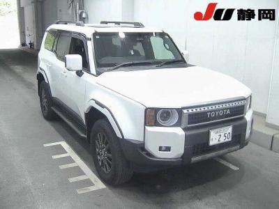 TOYOTA LAND CRUISER