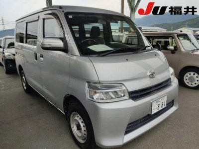 TOYOTA TOWN ACE VAN