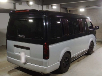 TOYOTA HIACE WAGON