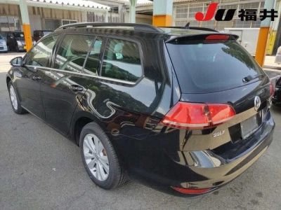 VOLKSWAGEN GOLF VARIANT