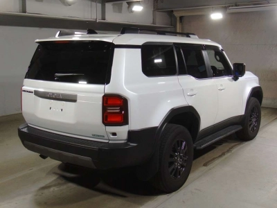 TOYOTA LAND CRUISER 250