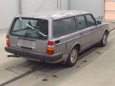 VOLVO 240 WAGON