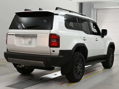 TOYOTA LAND CRUISER 250