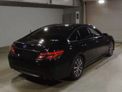 TOYOTA CROWN HYBRID