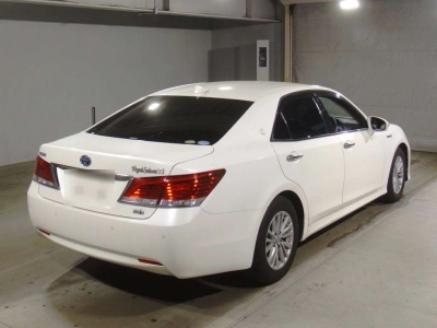 TOYOTA CROWN HYBRID