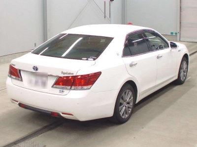 TOYOTA CROWN HYBRID