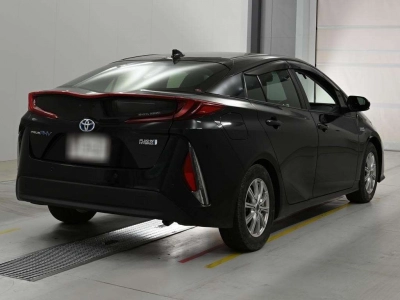 TOYOTA PRIUS PHV
