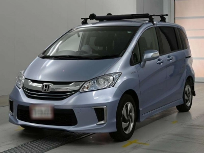 HONDA FREED HYBRID
