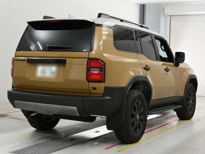 TOYOTA LAND CRUISER 250