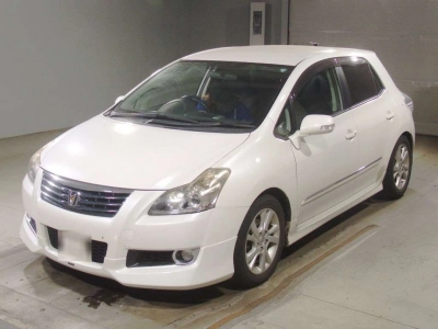 TOYOTA BLADE
