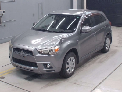 MITSUBISHI RVR