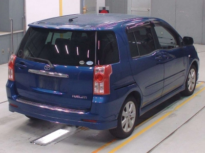 TOYOTA RAUM