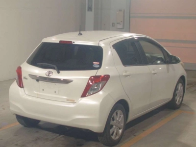 TOYOTA VITZ