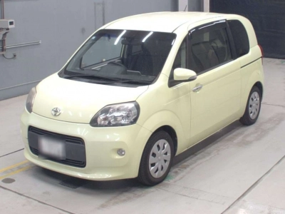 TOYOTA PORTE