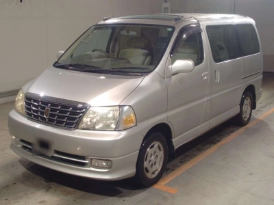 TOYOTA GRAND HIACE