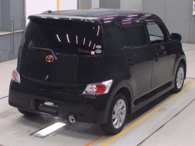 TOYOTA BB