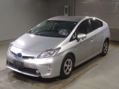 TOYOTA PRIUS PHV