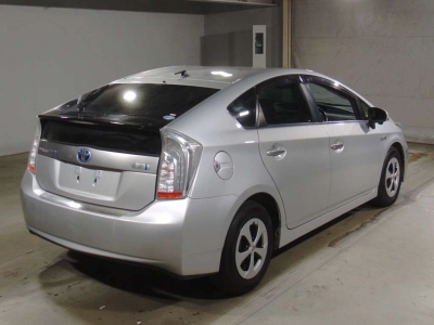 TOYOTA PRIUS PHV