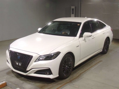 TOYOTA CROWN HYBRID