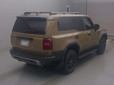 TOYOTA LAND CRUISER 250