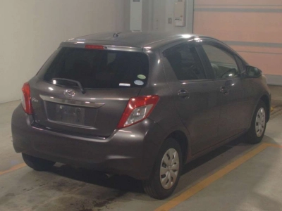 TOYOTA VITZ