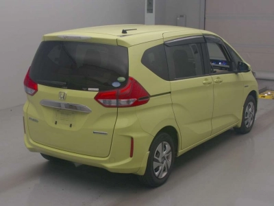 HONDA FREED HYBRID