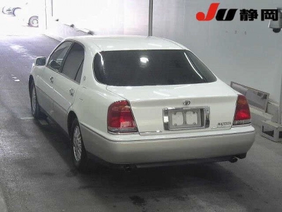 TOYOTA CROWN MAJESTA
