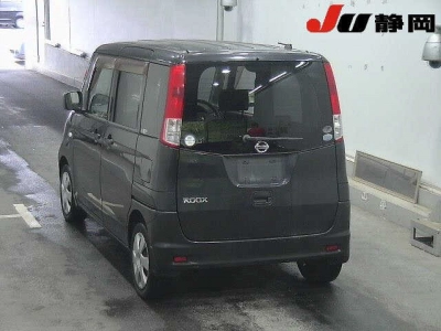NISSAN ROOX