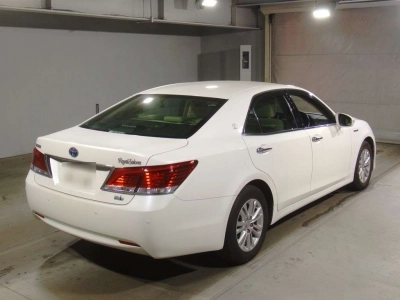 TOYOTA CROWN HYBRID