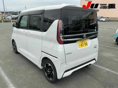 NISSAN ROOX