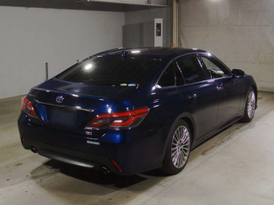 TOYOTA CROWN HYBRID