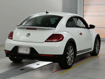 VOLKSWAGEN THE BEETLE