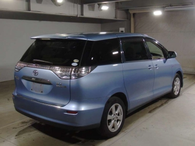 TOYOTA ESTIMA HYBRID