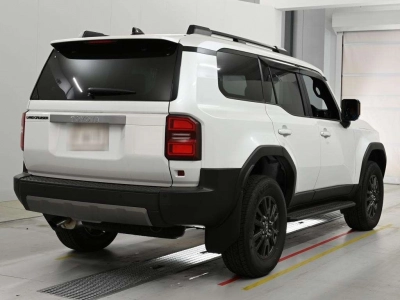 TOYOTA LAND CRUISER 250