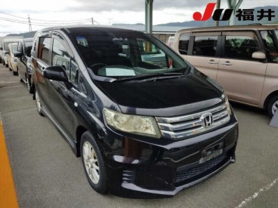 HONDA FREED SPIKE