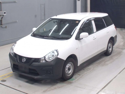 NISSAN AD