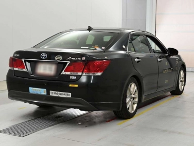 TOYOTA CROWN HYBRID